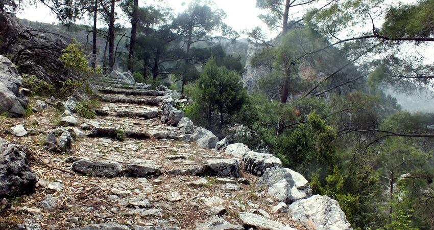 Gündoğmuş Uçansu Şelalesi (Çündüre)– Kırkdönme Kervan Yolu Turu